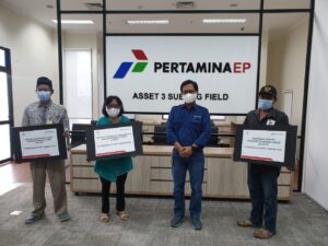 Foto : PT Pertamina EP Aset 3 Subang Field , Berikan Santunan Kepada Warga